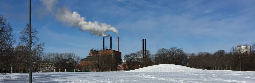 Naturbild på kraftvärmeverket KV1, vintertid. Foto. 